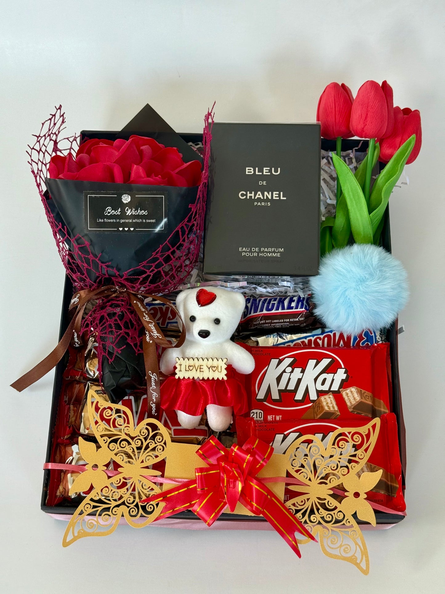 Customize Creations – Custom Bouquets with Perfume, Flowers & Chocolates