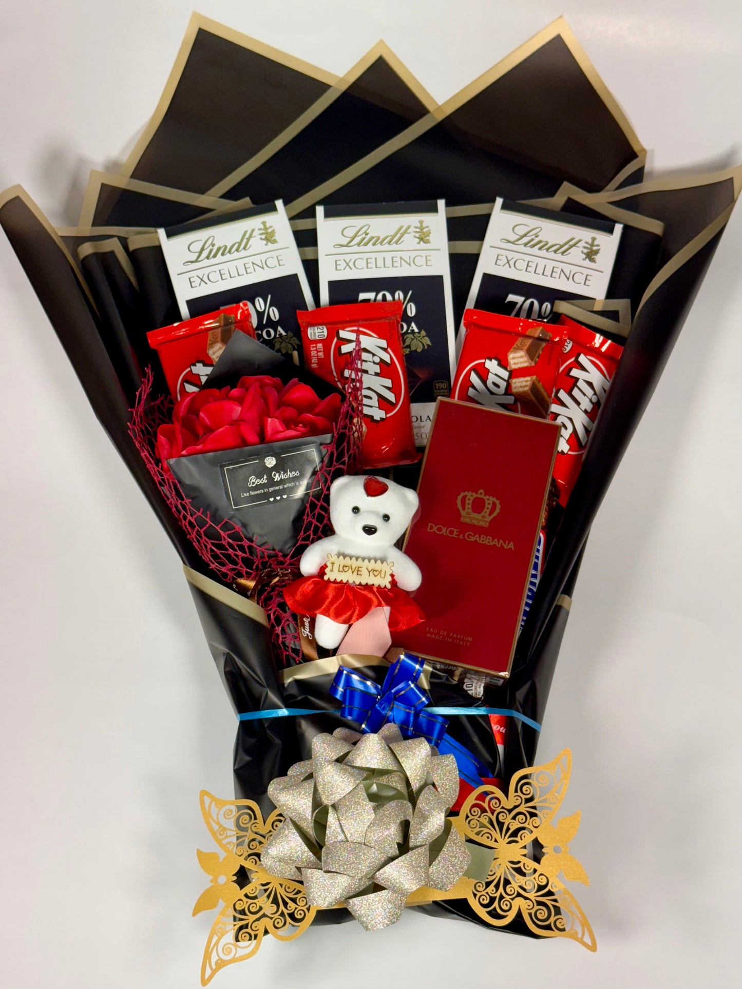 Customize Creations – Custom Bouquets with Perfume, Flowers & Chocolates